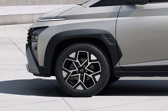 mặt bên hyundai stargazer x