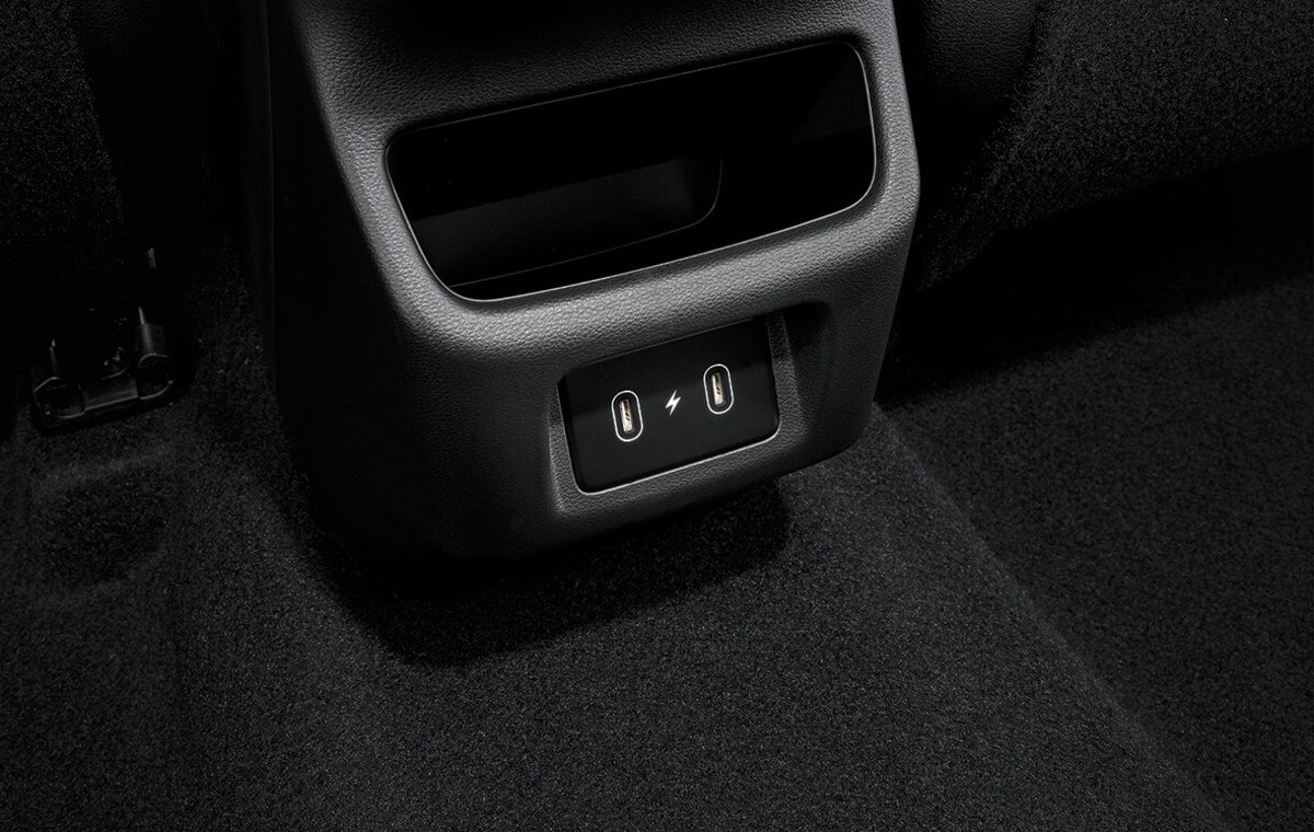 nội thất hyundai accent